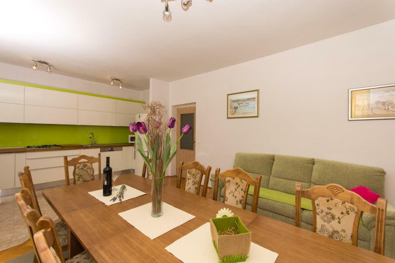 Apartman Domic Slatine Eksteriør bilde