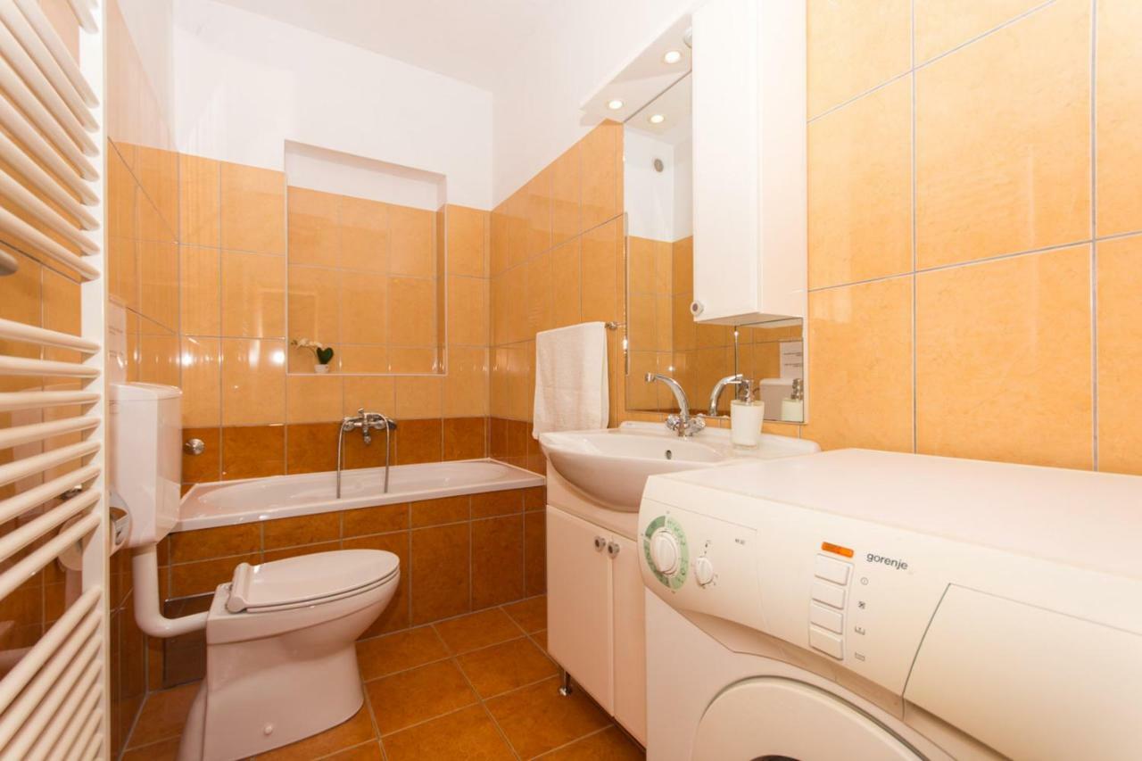 Apartman Domic Slatine Eksteriør bilde